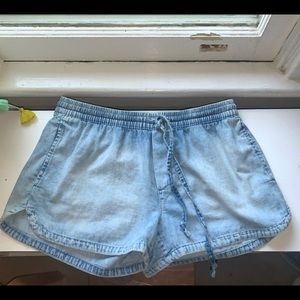 loose denim shorts